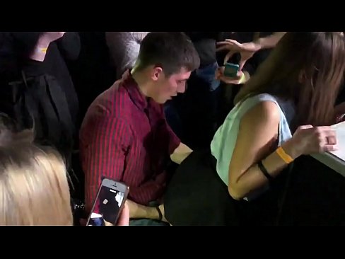 ❤️ Ubulili bangempela ku-nightclub yaseRussia. Intombazane yaseRussia eneminyaka engu-18 ubudala ingene endunu nasesithweni sangasese e-nightclub Ucansi olunamandla ku-zu.nastypornpics-com.ru ️❤